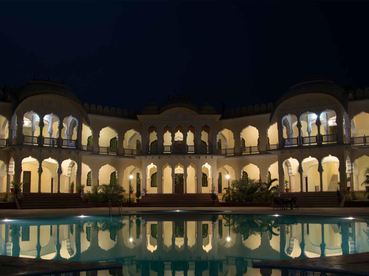 V Resorts Rajmahal Орчга Екстер'єр фото