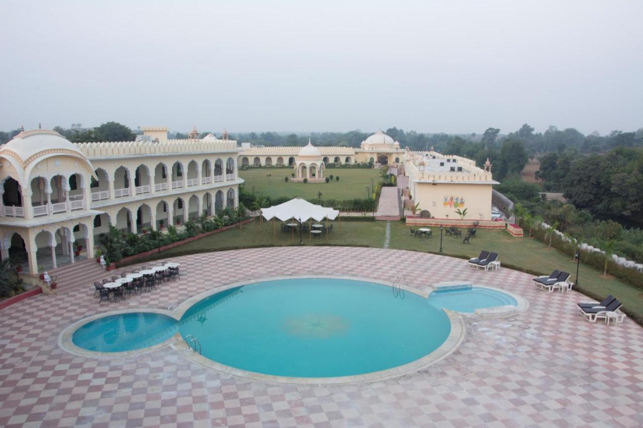 V Resorts Rajmahal Орчга Екстер'єр фото